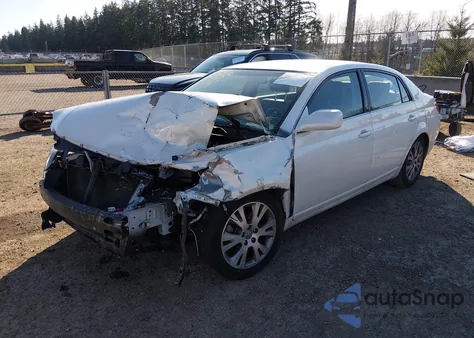 2008 Toyota Avalon Touring z USA, uszkodzony, nr VIN 4T1BK36B18U272585